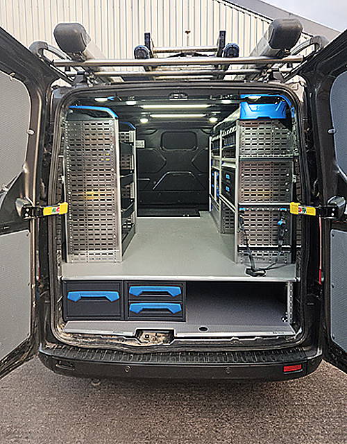 Van Chimp Gallery 2 (Landing)