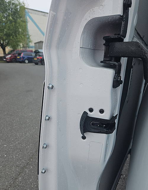 Van Chimp Gallery 7 Security (Landing)